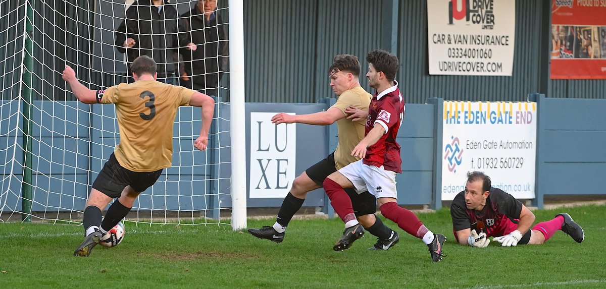 Close Call: <a href="/KeensParkFC/">Keens Park Rangers FC</a> thwart another Dial attack to share the points at Alwyns Lane this afternoon (8 Nov).