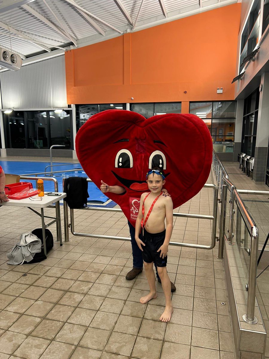 KellyJ81H's tweet image. Very proud of these two. Cs first sponsored swim and she swam 30 lengths raising just over £120 for the BHF. J swam 50 raising the same amount 
@RiddingsJnr @OakesRjs
