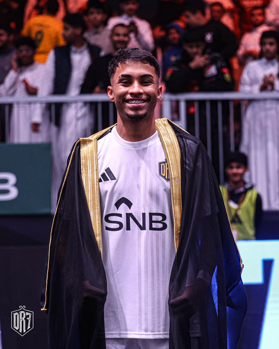 DR7TEAM_'s tweet photo. لاعبنا Davi Lucas مرشّح لجائزة MVP الجولة الثالثة، تصويتكم يفرق يا ملوك! 👇👑

#KingsLeagueMENA | #DR7 https://t.co/dRAeiGYCjJ