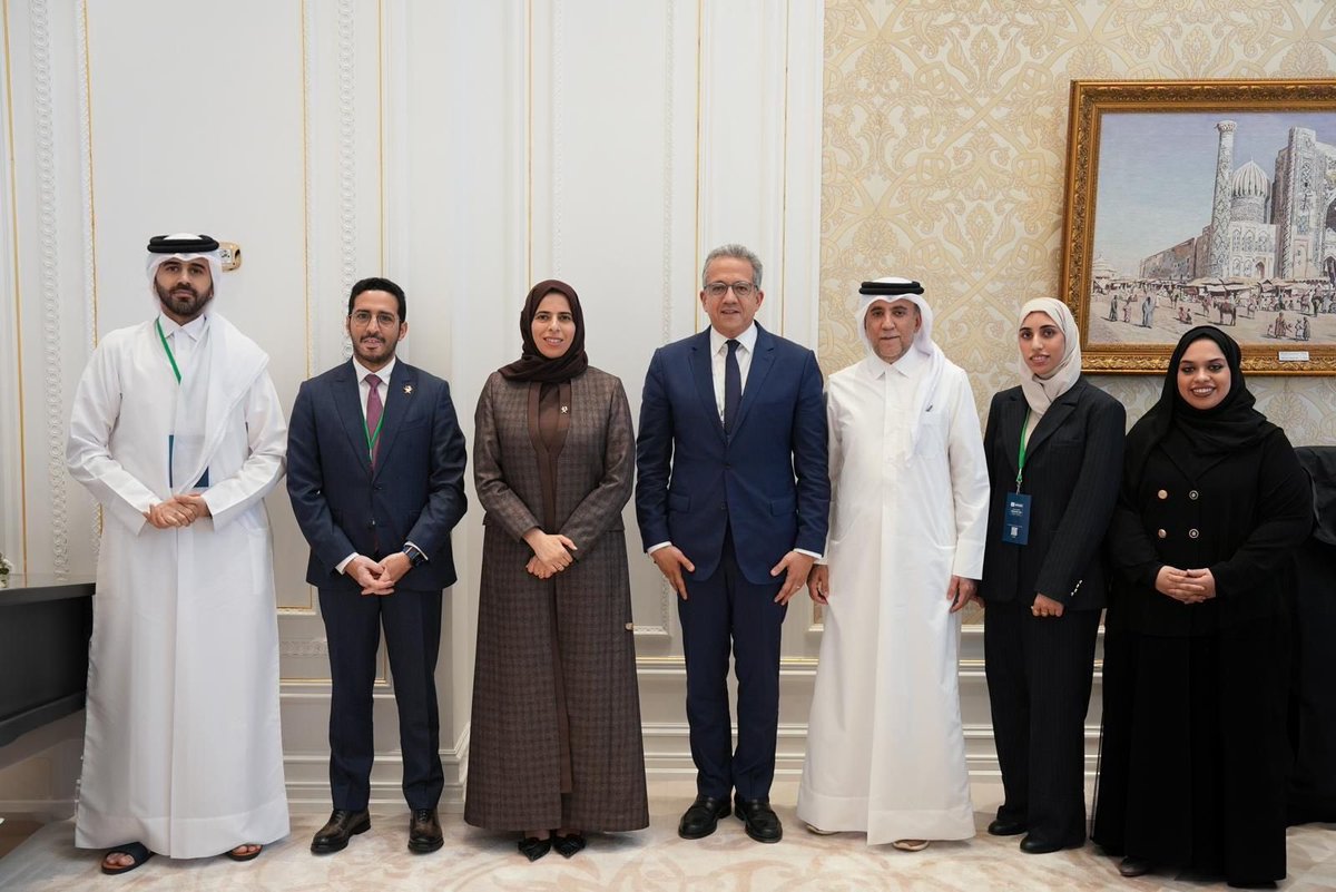 🇪🇬  🇺🇳 🇶🇦
تشرفت بلقاء الدكتور #خالد_العناني، المدير العام المنتخب لمنظمة #اليونسكو على هامش أعمال الدورة الـ٤٣ للمؤتمر العام في #سمرقند.
 
انتهزتُ الفرصة لتهنئة معاليه بهذا الفوز الذي أسعدنا في #قطر كما أسعد العرب جميعا واتفقنا أن العرب بتوحيد أصواتهم كسروا أخيرا الشؤم الذي ظل