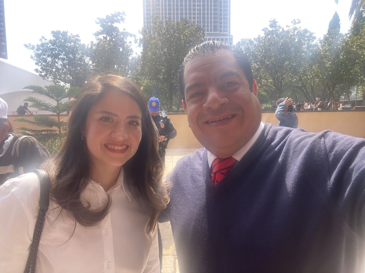 FerIralaG's tweet image. Presente en el 1er Informe de Actividades de ntra Alcaldesa @AlessandraRdlv
Hoy en @AlcCuauhtemocMx, el gobierno es ciudadano,transparente y cercano
Con trabajo y experiencia, seguimos construyendo una #Cuauhtémoc con rumbo y resultados
Hoy, más que nunca está #ElPoderEnTusManos