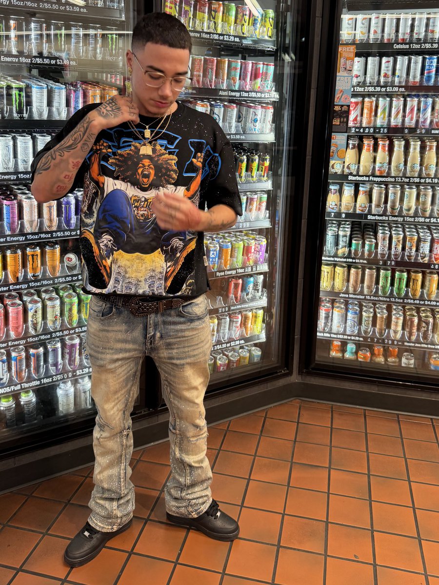 pxpimonte's tweet photo. Life too short? Stand tall https://t.co/7RMO6p7jS7