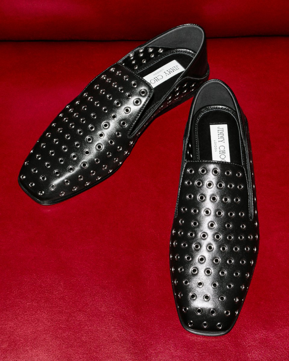 A modern reimagining of a classic smoking slipper, the Eliot  display picture 1