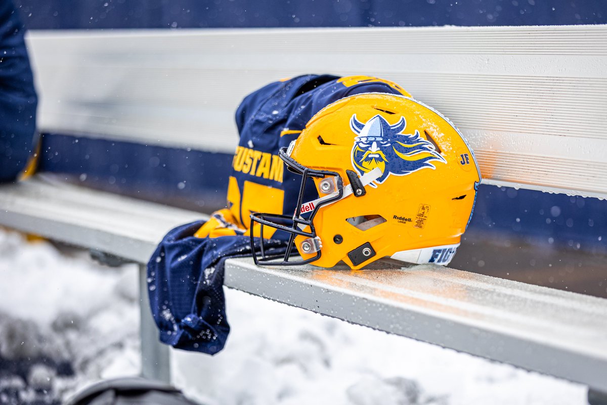 Augustana Football tweet media