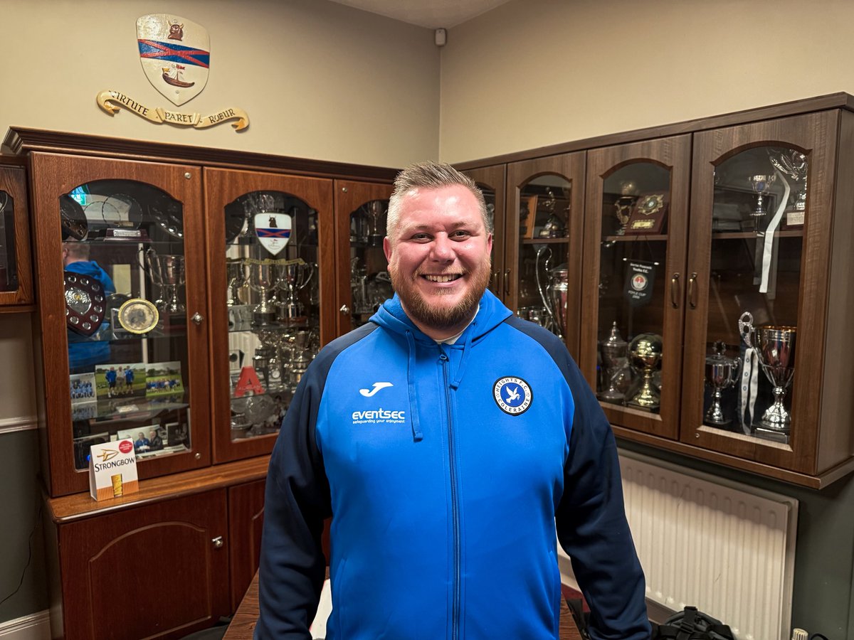 RobsonOReardon's tweet image. Back in the game ⚽️📸🎤🎙️🎥

Pleased to announce that I’m joining @HeightsFCWATH as Head of Media, fresh off the back of a 2-1 cup semi-final win this afternoon against Portstewart FC.

A great set up at the club, and I was made to feel very welcome today!

Up the Heights 💙