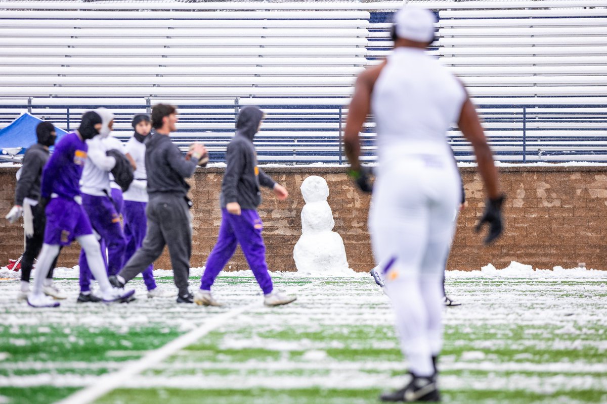 Augustana Football tweet media