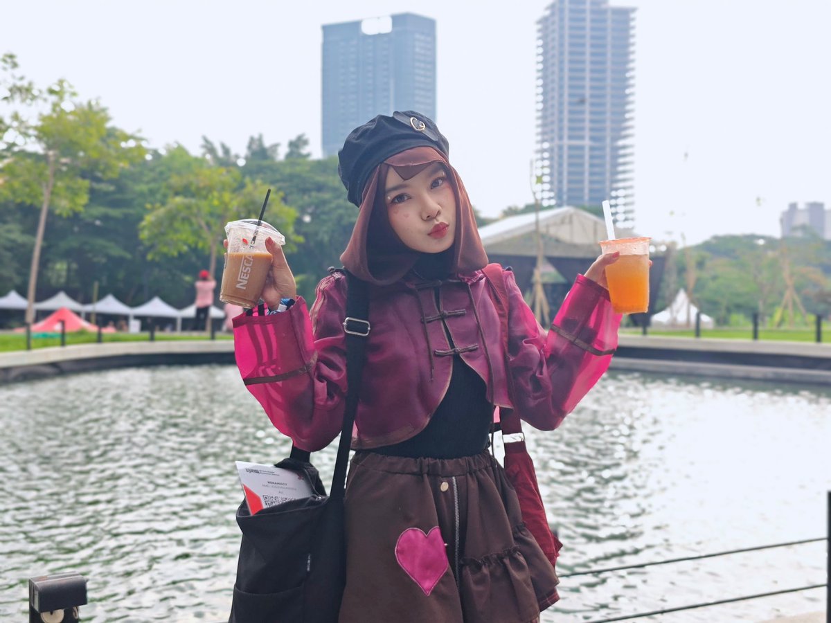 #OTZIYU #OTSUNAMI JW Unair day1, ketemu lagi di day2 skin npc aja ya terlalu jompo klo mau cosplay😣🫶🏻

pict by : ko swie (foto sendiri satu”nya alias aku lupa selfie nanti akan foto yg banyak deh)