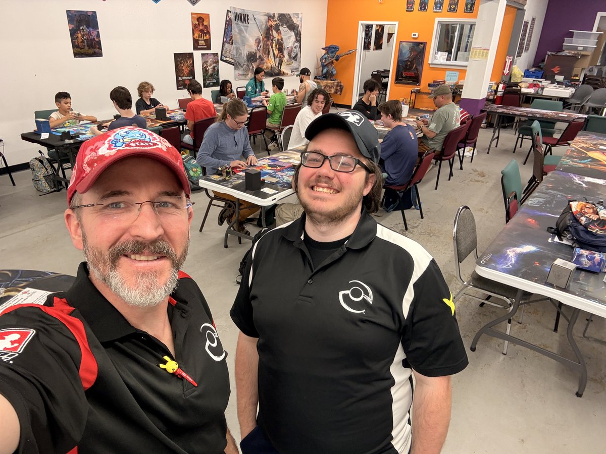 Judging a cup down near Richmond today with <a href="/iDaBandit/">Seth</a> .😁
Side note, you can always tell how long it’s been since my last major event by how badly I need to shave. 🤣