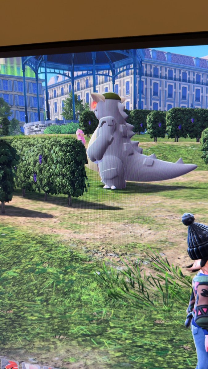 voldyy7's tweet photo. Shiny Alpha Kangaskhan! Phase 1 for Furfrou in Wild zone 19. This thing is massive https://t.co/lTzNVhqtWR