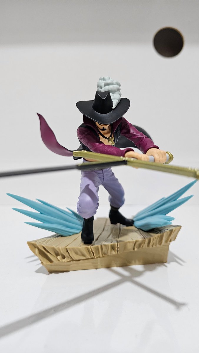 Zoromun gördüğü muhtemel görüntü. Kalbim hopladı. Heybetinden mi korkudan mı yoksa ikisi de mi bilemedim