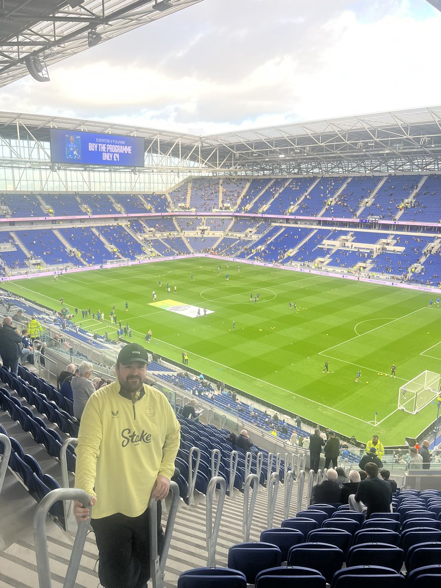 Clemo89efc's tweet image. 1st game for me at the Hill Dickinson, 1st win! Up the Toffees @Everton 🔵⚪️