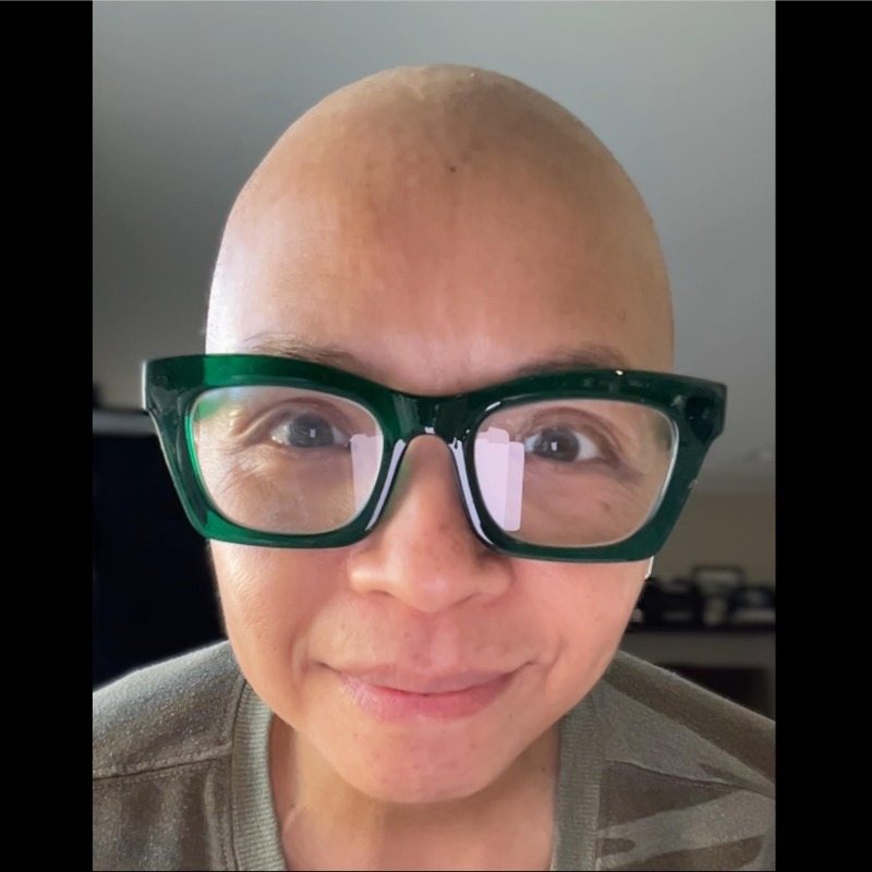SmukkeSalvie's tweet photo. My name is Eloisa, a devoted mom, fighting Metastatic Breast Cancer with <6 months prognosis. I needs your help to fund treatments and other bills. 

Your donations matter. Please consider donating now!