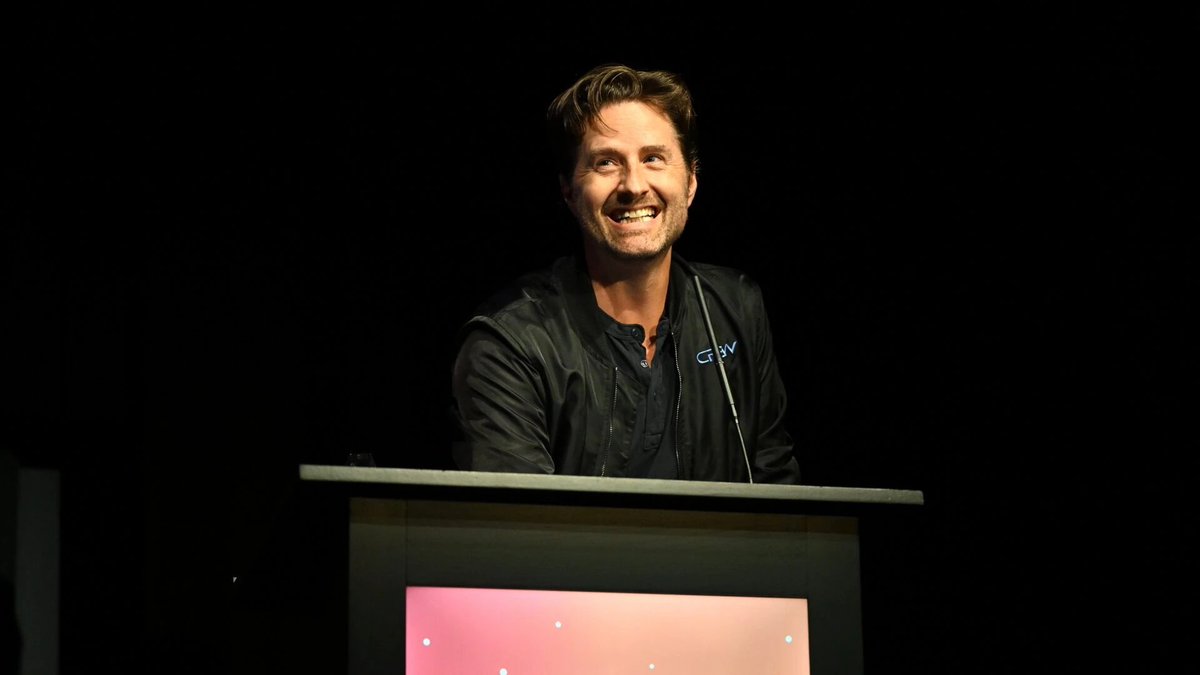 CGMagonline's tweet photo. CGMagazine spoke with one of the minds behind KPop Demon Hunters, co-director Chris Appelhans, at SCAD AnimationFest 2025.

https://t.co/vod5UYhSVT

#Kpopdemonhunters #netflic #SCAD https://t.co/7xdRzpw50k
