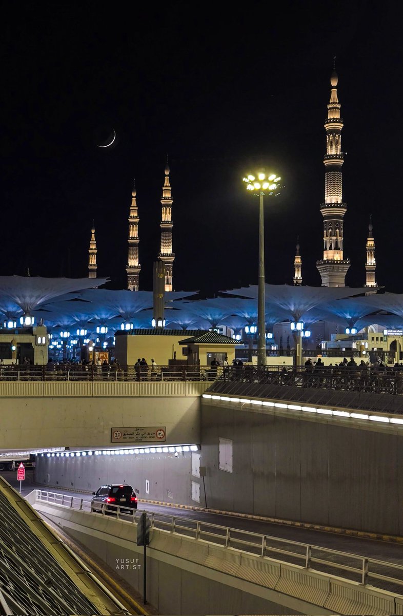 بلغنا أسمى جوارٍ
لمّا سكنّا المدينة 🤍