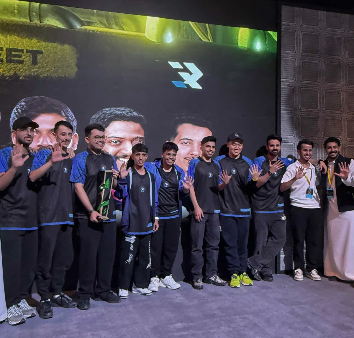 𝐓𝐇𝐄 𝐂𝐇𝐀𝐌𝐏𝐈𝐎𝐍𝐒🏆💙