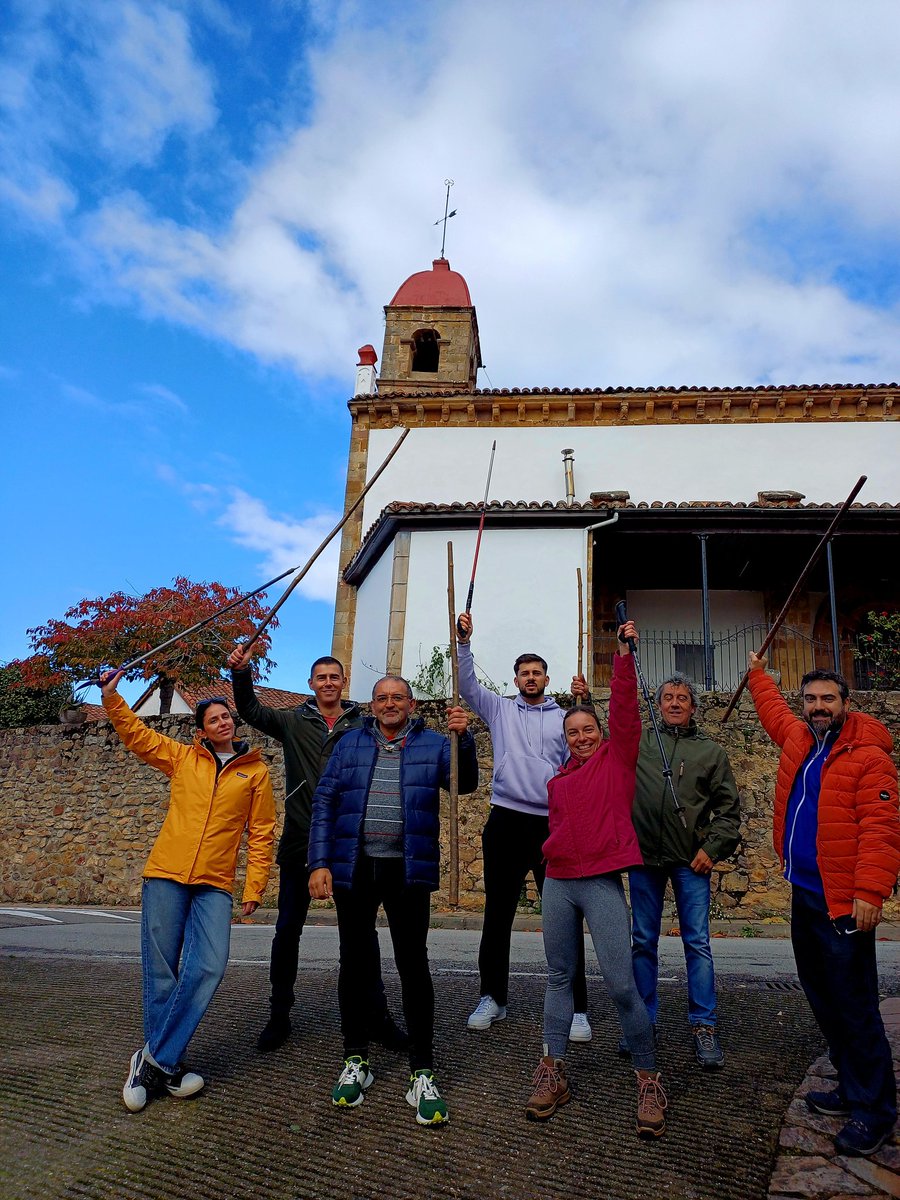 kriesgo's tweet image. Cuando en #equipo se crea un clima que contagia el resultado del desempeño hace magia #Teambuilding  TEAM DAY equipazo Decovending con metodología participativa desarrollada por @FIDACONSULTORES en acción en jornada otoñal prestosa @outdoorasturias retos outdoortrainingasturias.es