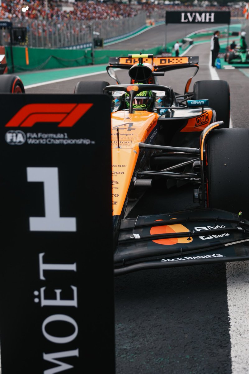 POLE again! 🚀

#McLaren | #BrazilGP 🇧🇷