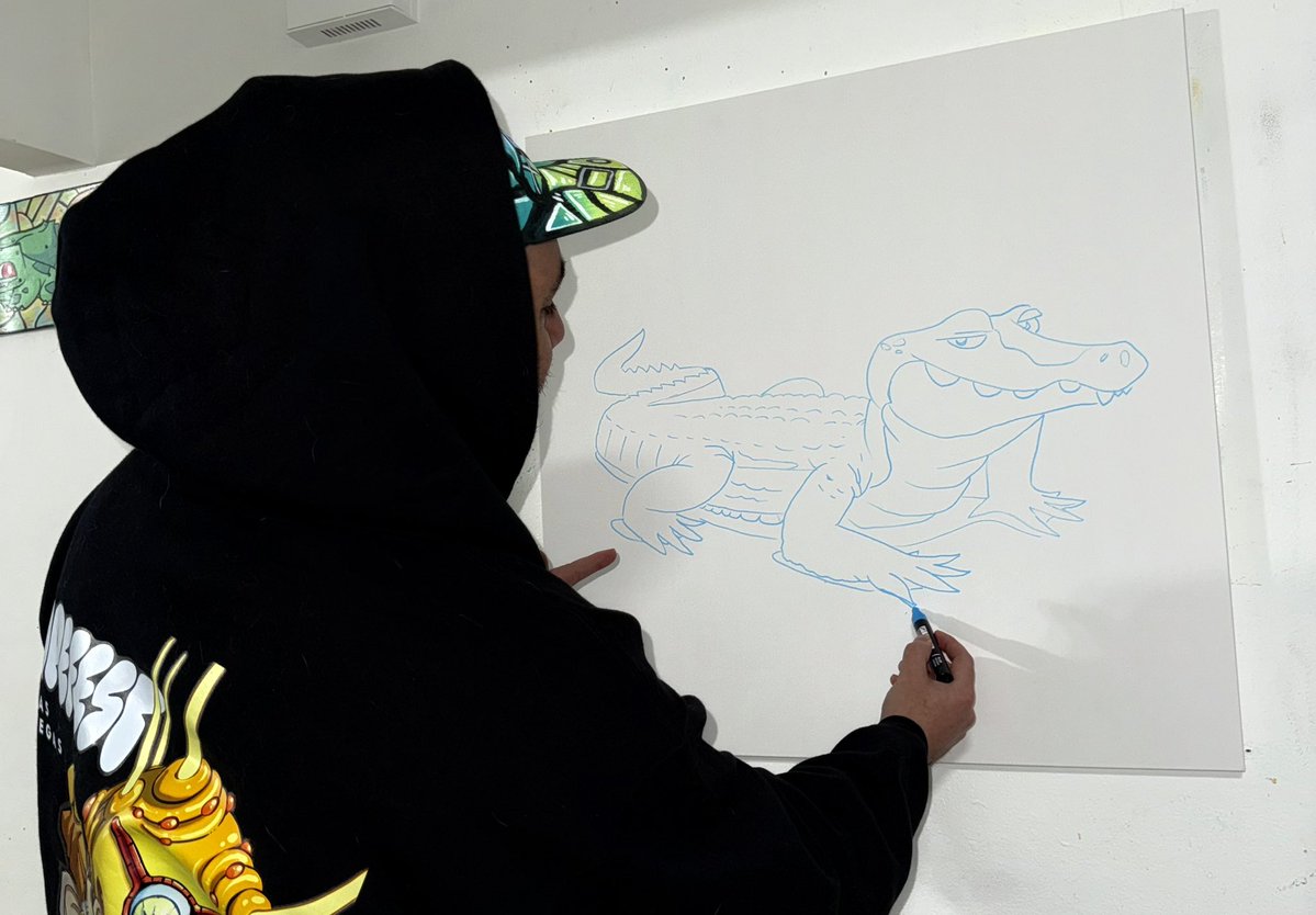 rocsolmiami's tweet image. Cooking up canvases! Here is a @TokenGators in the making for @tuck_nft  👨🏻‍🎨🎨👀 

@paperdstudio @superpotsecret @_Kthings