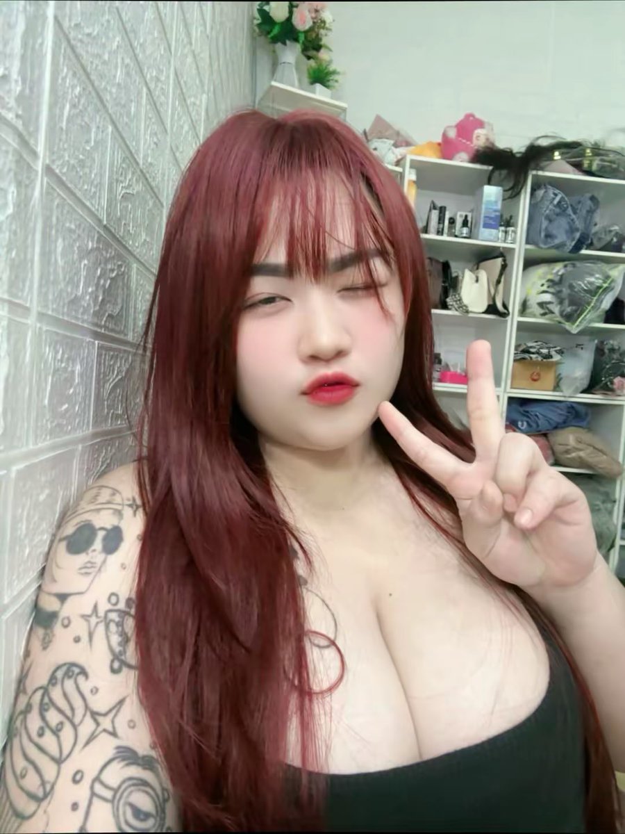 คิดไรไม่ออก ก็คิดถึงหนูไง☺️

#เด็กกาญจนบุรี #คนกาญจนบุรี
#สาวอวบ #หุ่นหมี #น่ารัก