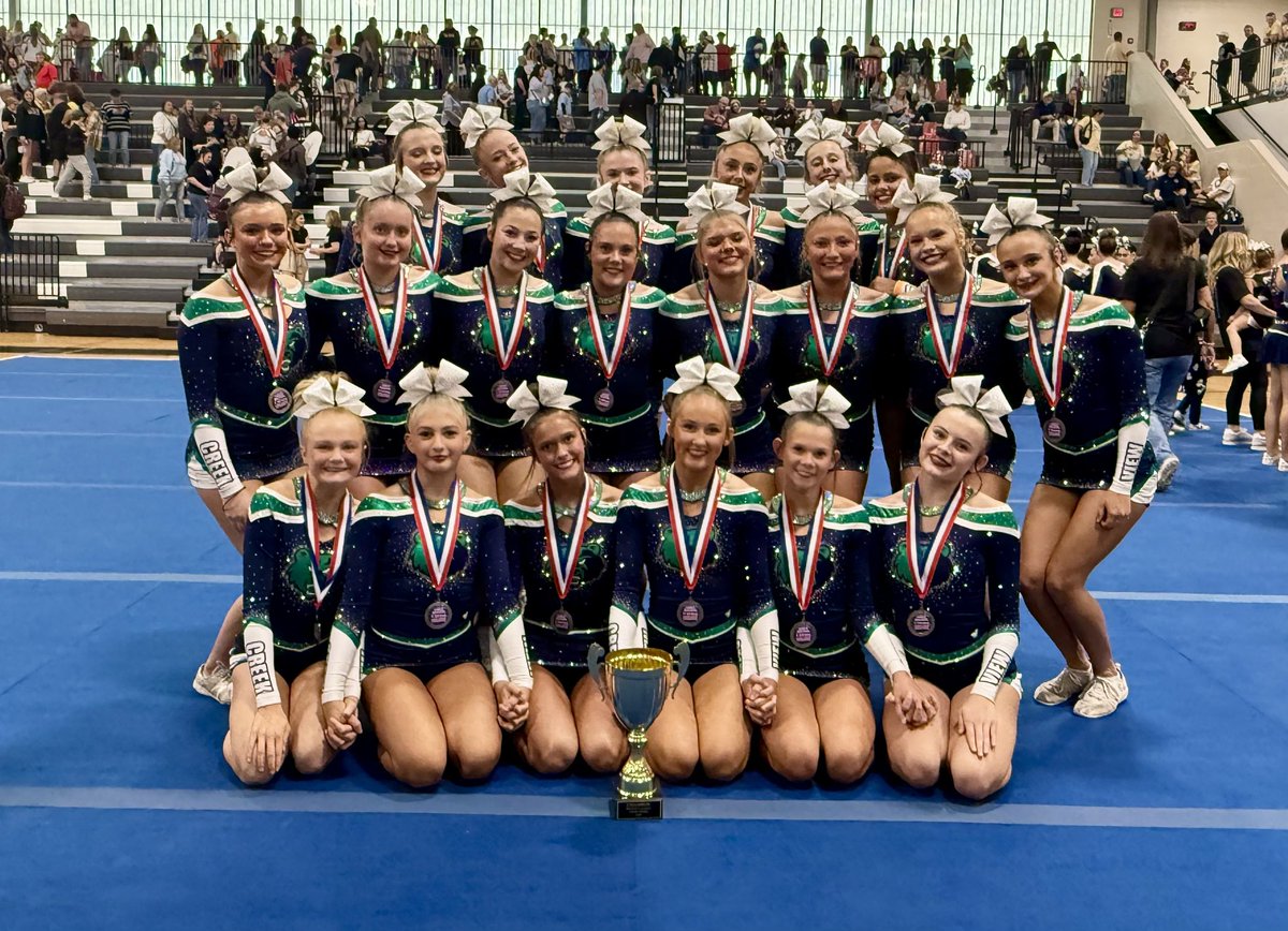 CVHSGrizzlies's tweet image. Lady Grizzly Comp. Cheer are the Region 6-5A champions. Next stop State. #ONEView