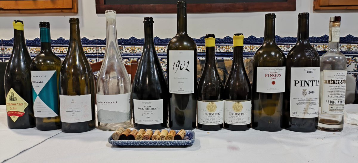 Cata a ciegas de escándalo!
Sorprendentes el Gaja Blanco y F. De Pingus, todos muy bien pero estos dos 💯💯