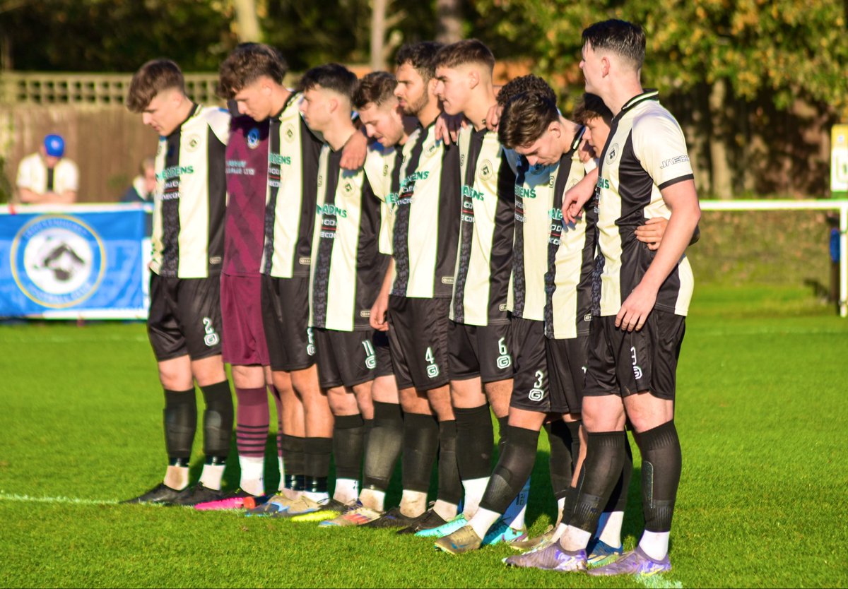 The Minute’s Silence for Remembrance Weekend impeccably observed at <a href="/HurnBridgeSSC/">Hurn Bridge Sports Club</a> before Kick Off today.

Thank you to all the players, management, officials and supporters of both Christchurch and Brockenhurst along with our Match Day Officials 👏

Lest We Forget.
