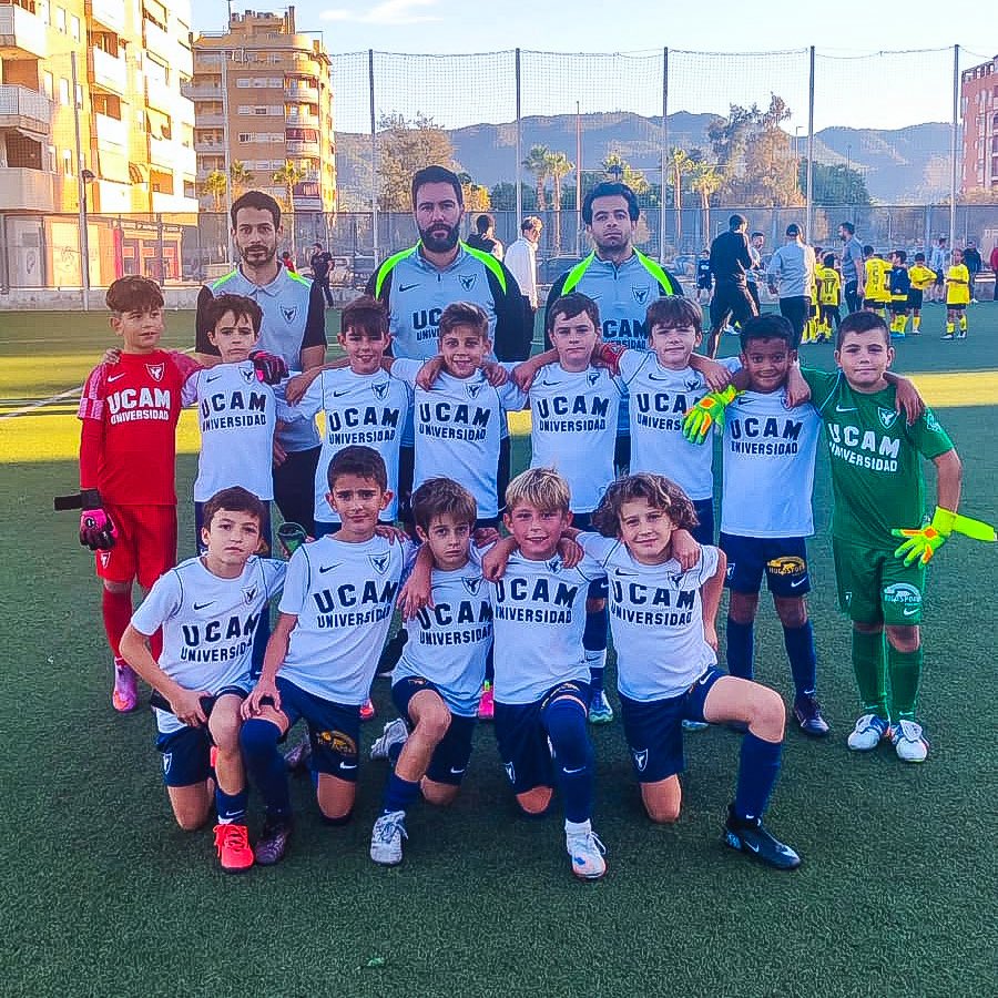 ⚽️ 𝐁𝐄𝐍𝐉𝐀𝐌𝐈́𝐍 𝐁 | Derrota ante el <a href="/cfprogreso/">C.F.S.PROGRESO</a> (3-4).

Nuestros chicos reaccionaron tras un inicio complicado y lograron igualar el partido, pero en los últimos minutos encajaron el gol definitivo.

Los tantos fueron obra de Marcos, Rubén y Gael.

💪🏼 ¡Ánimo!

#CanteraUCAM