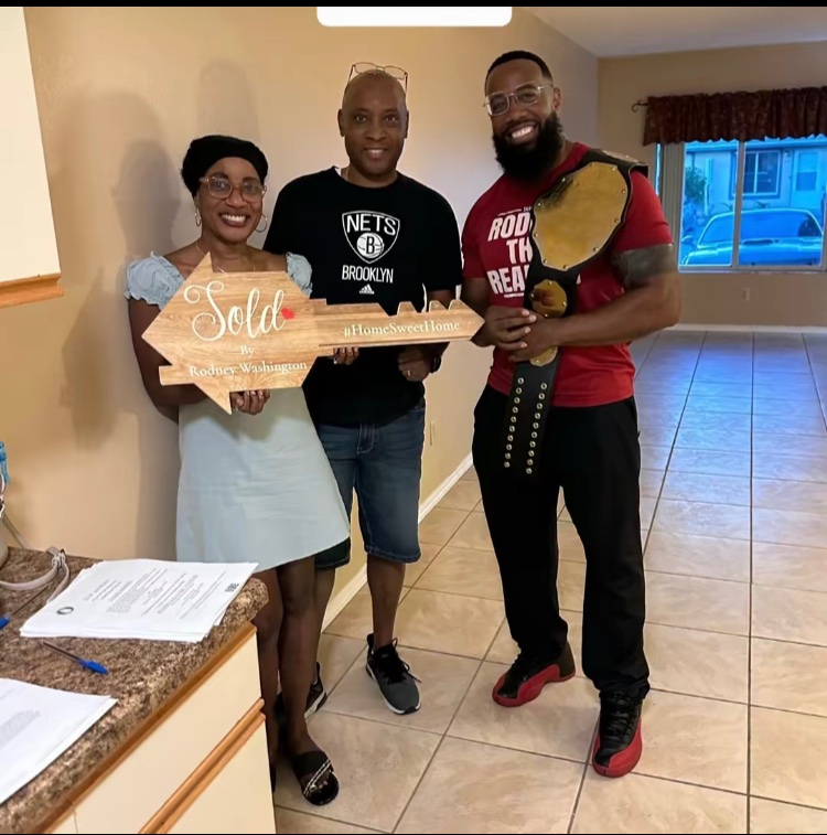 Barney161101's tweet photo. Congratulations to my clients on the purchase of their new home 
Downpayment assistance is available now to help with the purchase of a home.
Contact me Today. 
#viralpost #HOMETOWN #AffordableHousing https://t.co/UqrXcObJXS