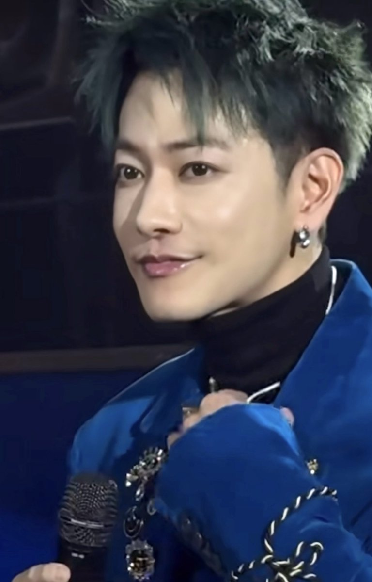 おはようございます え？緑？青？ 攻めたね~~💙好き ブリーチのLINE