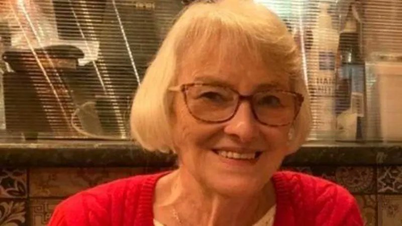 hani_pedia's tweet photo. Police have released the name of a woman who died after being hit by her own car at a doctor's surgery.

Andrea Sloan, 73, was killed in the car park of the Abbey Grange Medical Practice in Kirkstall, Leeds, shortly before 17:00 GMT on 29 October. https://t.co/Tr4GboqJ0O