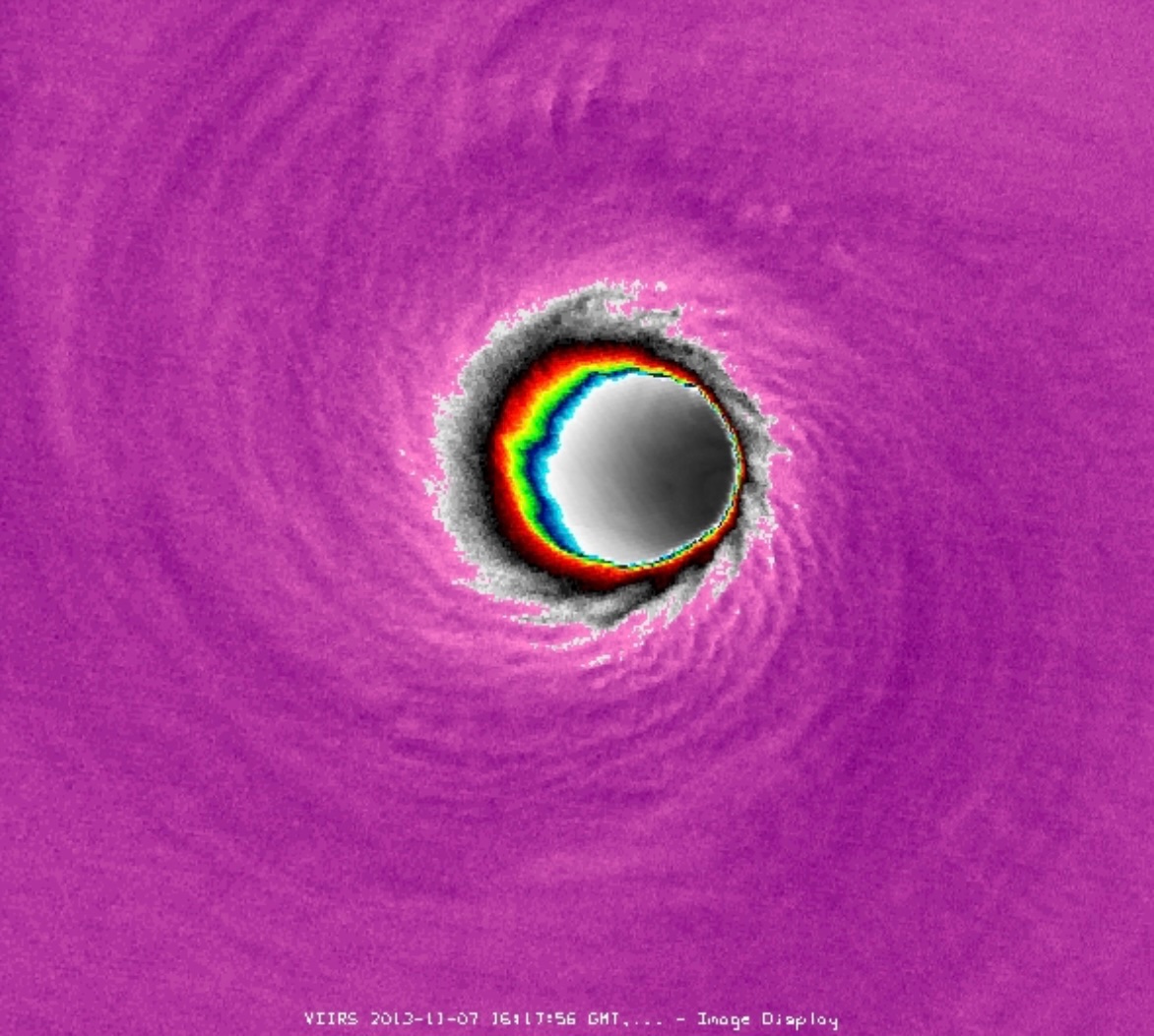 12 years after Haiyan (Yolanda), the storm that displayed these EXTREME satellite images below and devastated Leyte, the Philippines are once again facing a major Typhoon landfall.

Of course, Fung-wong (UwanPH) is thankfully NOWHERE near as strong as Haiyan was, and her damage
