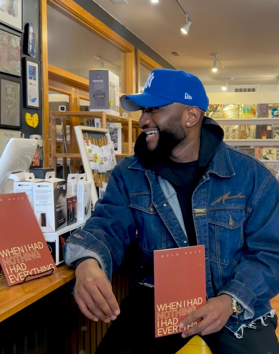 GoldxHaze's tweet image. wrote a book, made a soundtrack to it, now it&apos;s in bookstores &amp;amp; vinyl stores around Chicago. 

the power of speaking your ideas into existence is everything

so grateful to God.