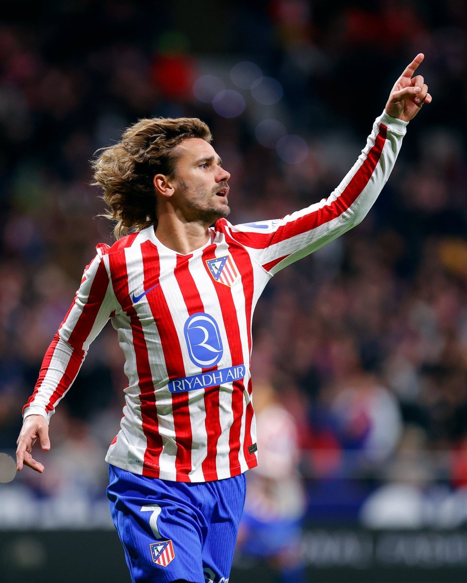 TouchlineX's tweet photo. 🕺 Antoine Griezmann in 29 minutes vs. Levante:

• 2 goals
• 3 key passes
• 2 shots
• 1 big chance created
• 100% crosses
• 100% long balls https://t.co/sjIBPlvIJ0
