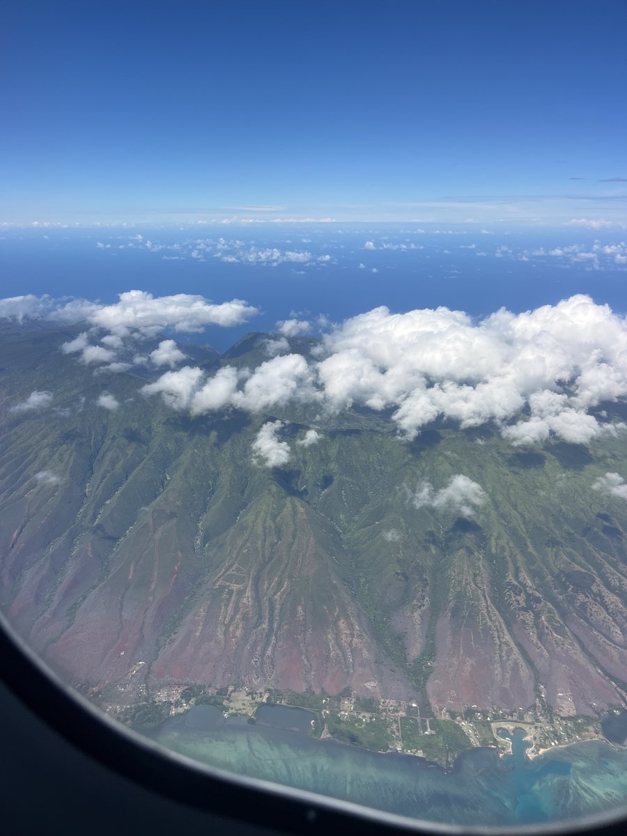 HAWAI'I Magazine tweet media