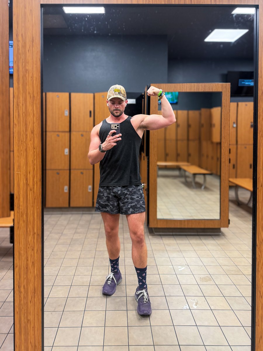 tap, tap, tap - this thing still on?