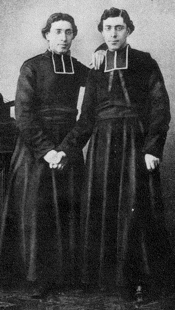 Praxisdecombat's tweet image. « Il reste à dire un dernier mot sur les deux peuples, sur le peuple juif et le peuple franc. Entre les deux peuples, il y a donc ressemblance frappante, Messieurs, et chose surprenante, ressemblance jusque dans les fautes. Sur la place du Vieux-Marché de Rouen, en 1431, on…