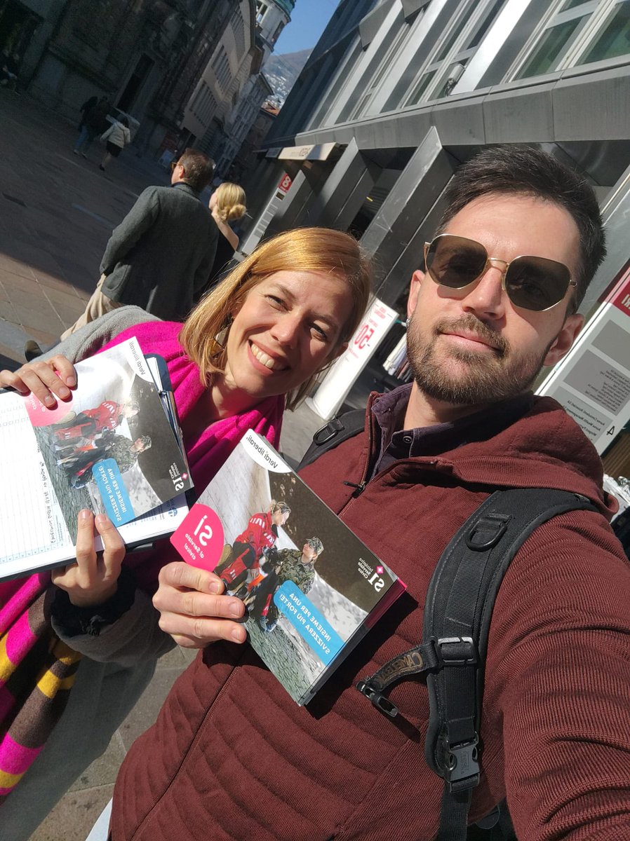 Heute fand unser grosser nationaler Aktionstag für den #ServiceCitoyen statt! In der ganzen Schweiz haben wir Flyer verteilt und mit der Bevölkerung über die Bedeutung dieser #Initiative gesprochen – für mehr #Sicherheit und echte #Gleichstellung.

Vielen Dank an alle für euren