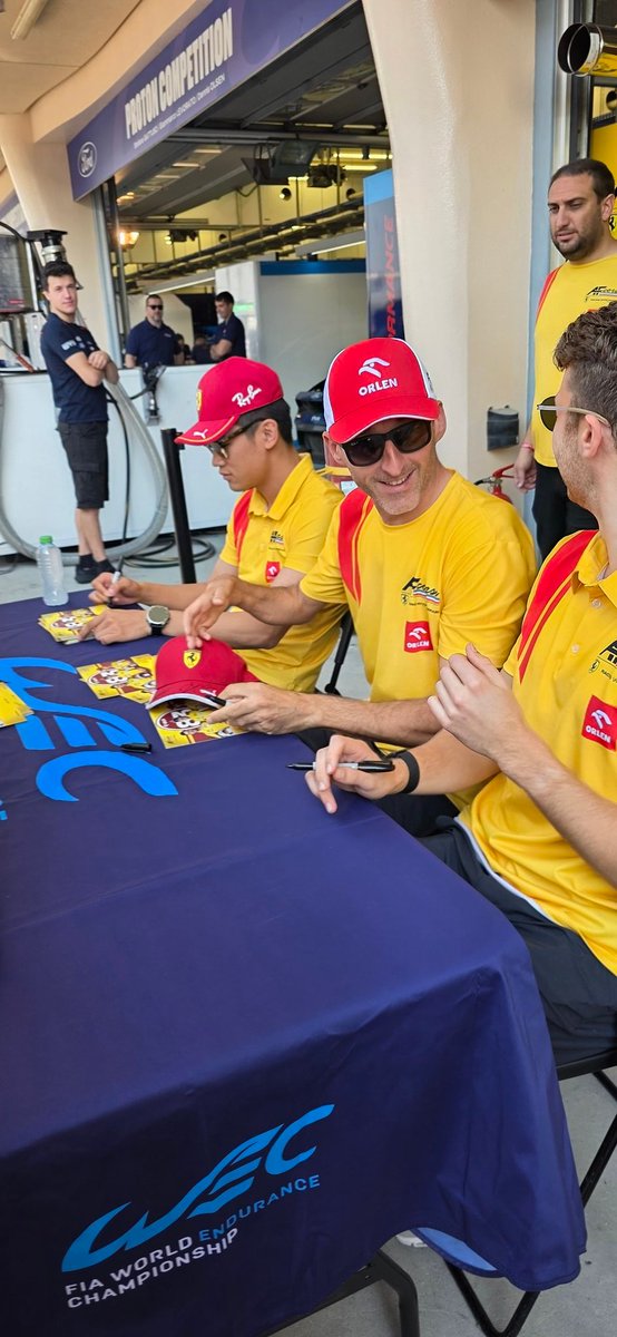 IwonaIwo2's tweet photo. Wielkie brawa dla Roberta Kubicy i całej załogi #83 za WICEMISTRZOSTWO ŚWIATA w PRYWATNYM Ferrari oraz za niesamowitą wygraną w 24h Le Mans w PRYWATNYM Ferrari! 🔥🔥🔥🔥🔥👏👏👏👏

#WEC #RK #Kubica https://t.co/LP70RsY4jw