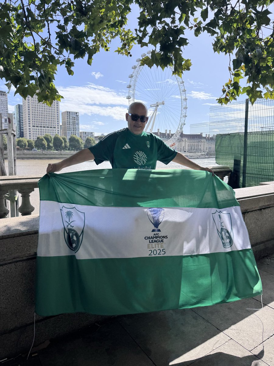 احنا كبار جدة العروس..

نادينا ملكي واحنا الملوك..