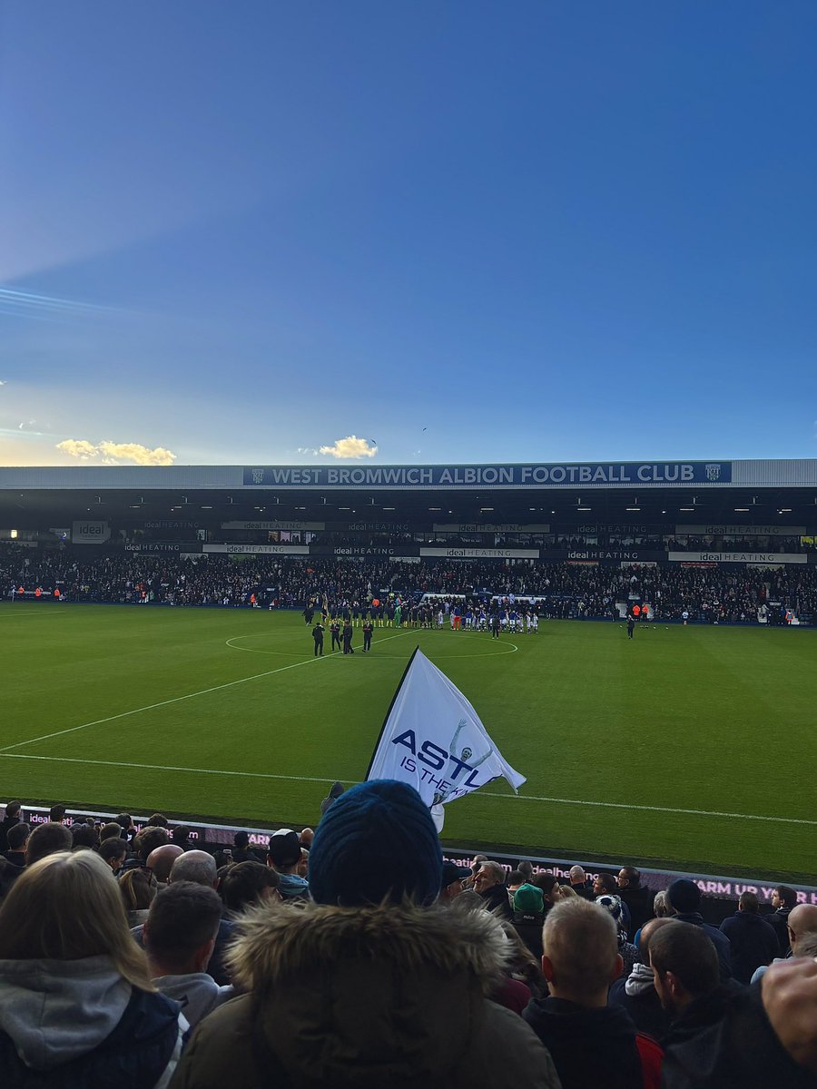 libbymiahatche1's tweet photo. That’s more like it ⚽️💙 @HerGameToo_WBA #wba https://t.co/5uxrDecGJi