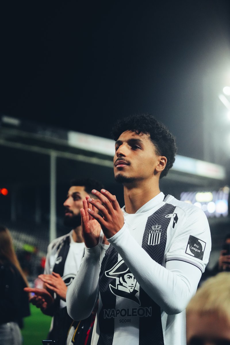 SportCharleroi's tweet image. 𝗨𝗻𝗲 𝗯𝗼𝗻𝗻𝗲 𝘀𝗼𝗶𝗿𝗲́𝗲 ! ✅

#CHAWES #NapoleonScore ⚫️⚪️