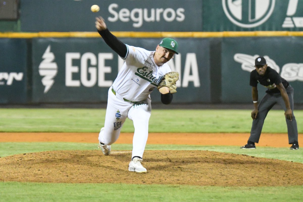 Peyton Gray (0-2, 4.91) actuó anoche en su 7mo. JL, co-lider del club, empatado con Jhan Maríñez. No permite CL desde su debut (17-10-2025), cuando el Escogido le hizo 4 C, 4 CL en 0.1 IP. Desde entonces: 7.0 IP, 1 H, 2 C, 0 CL, 4 BB, 9 K. Anoche: 1.0 IP, 0 H, 0C, 0 CL. 1 BB, 1 K