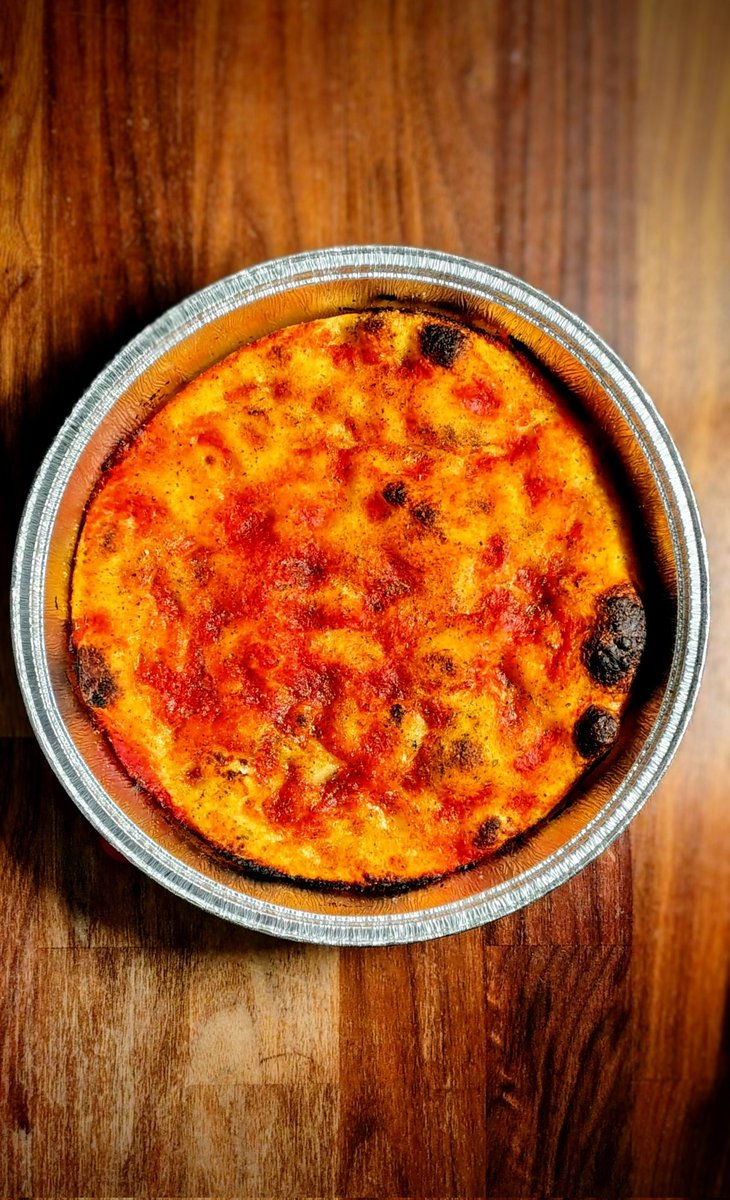 cordadoppia's tweet image. 3 simple steps to turn your foggy Sat night shiny

#tegamino
#pizza