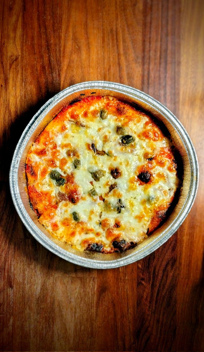 cordadoppia's tweet image. 3 simple steps to turn your foggy Sat night shiny

#tegamino
#pizza