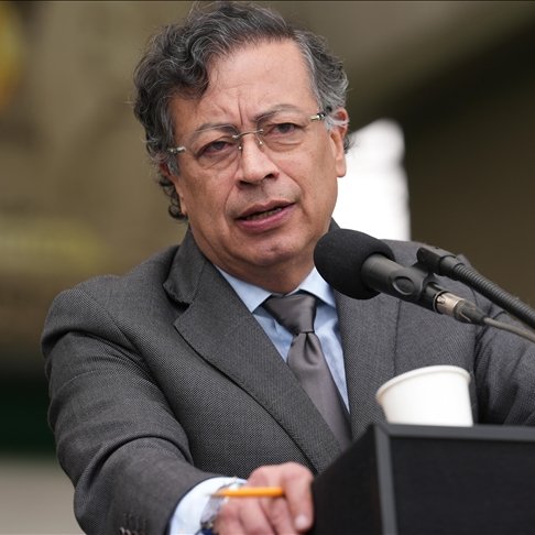 🔴 Kolombiya Devlet Başkanı Gustavo Petro: 

▪️ Dünyada demokrasi öldü, barbarlık hüküm sürüyor.