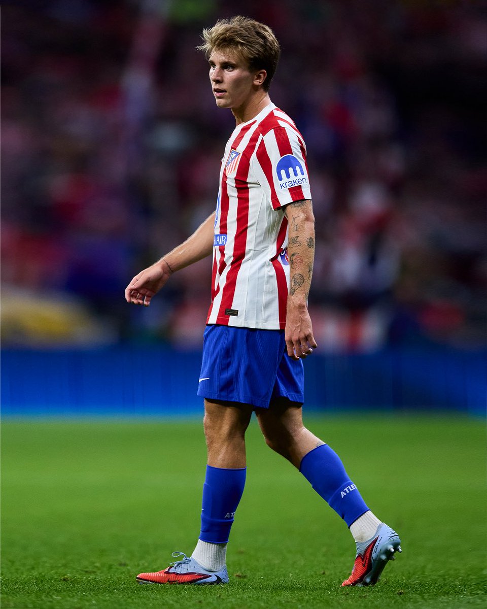 Tuit semanal.

Qué bueno es Pablo Barrios.