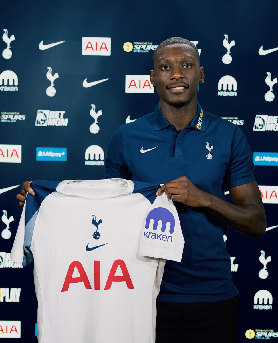 TheSpursExpress's tweet photo. 🥇| Randal Kolo Muani suffered a jaw injury against Manchester United.

He is set to undergo scans on Sunday, but there is said to not be cause for concern. 

@FabriceHawkins https://t.co/oEkO5RoJwd