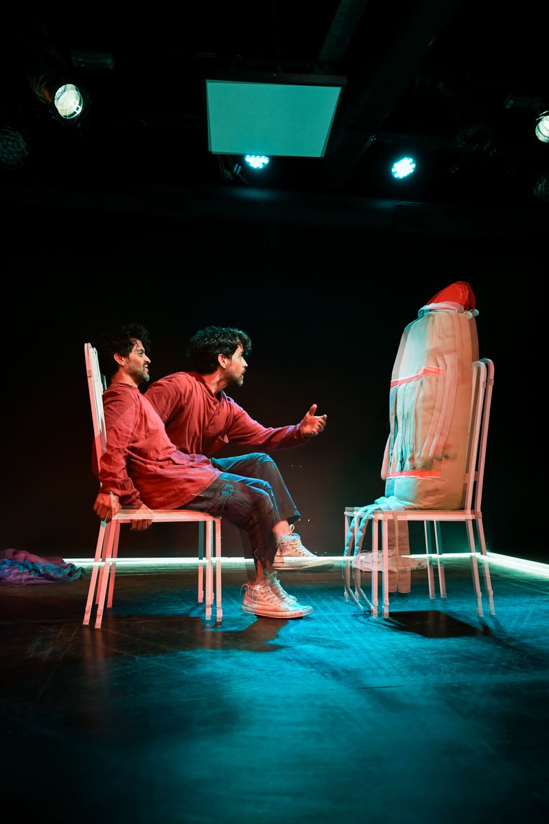 "HARTO".     

Autor y actor: <a href="/angelblancoOK/">Angel Blanco</a> 

📅 Domingos a las 18hs.     
📷 Lugar: <a href="/ElMetodoKairos/">El Método Kairós</a>

📷Entradas: <a href="/JuliBelleggia/">Julian Belleggia</a>