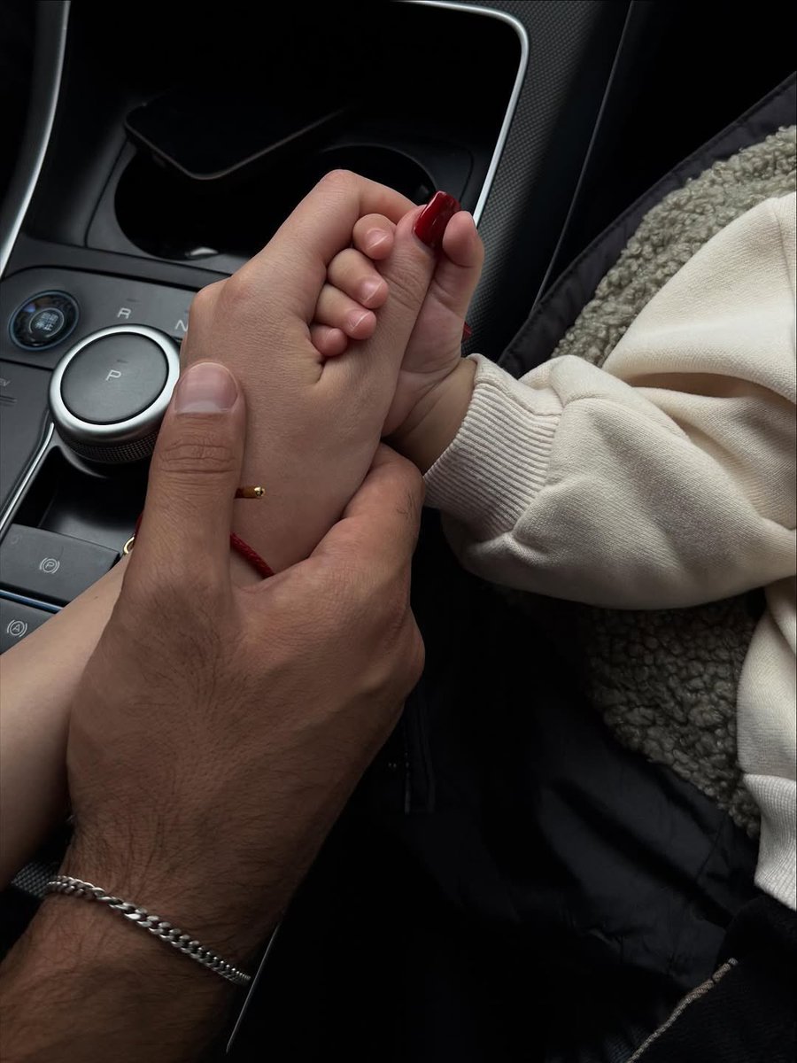 𝑂𝑛𝑒 𝑑𝑎𝑦 ❤️