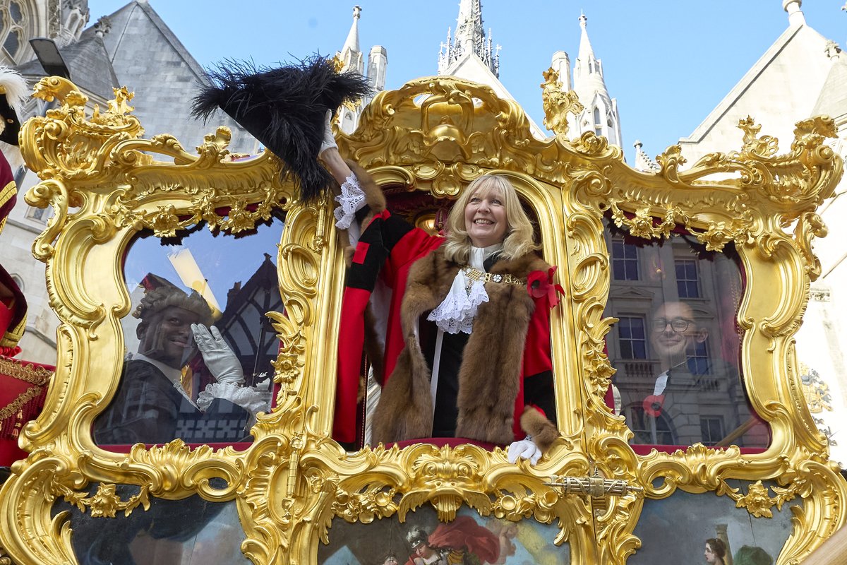 lordmayors_show's tweet photo. A small selection of the official photos from today's Lady Mayor's Show. We will share all of the official photos next week.

You can these along with a few more official shots and all of our candid ones, on Flickr - https://t.co/pbZ4OmsYvZ

#LadyMayorsShow #SoulOfLondon https://t.co/yUT2nEA4Ms